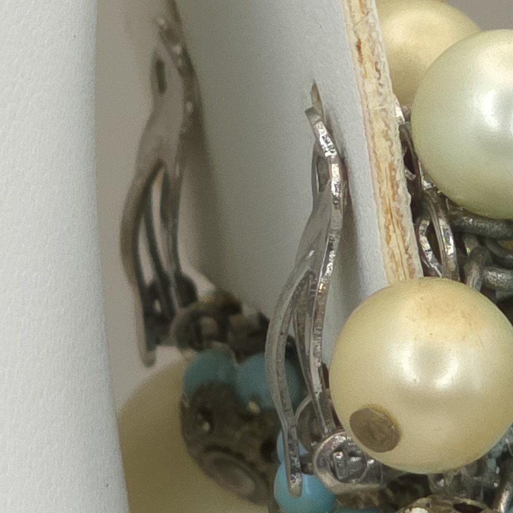 VTG DeMario NY Clip On Cha Cha Earrings Blue Glass Beads Filigree Silver Tone - Picture 3 of 13